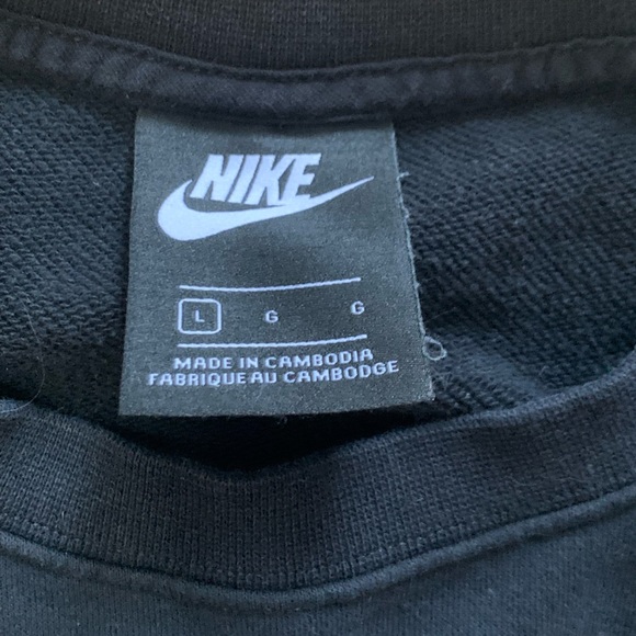 NIKE Cropped Crewneck - Picture 2 of 7